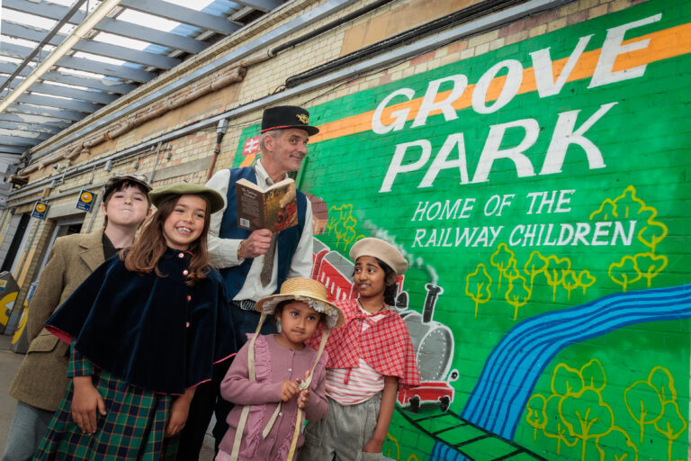 Southeastern celebrates Rail 200 with a Railway Children themed event at Grove Park station. Grove Park is the home of The Railway Children, author E Nesbit lived in the area.
Peter Jenkinson and children in themed dress.
Grove Park Station, Baring Road, Grove Park, London. SE12 0DZ
Picture: Andy Jones/Southeastern